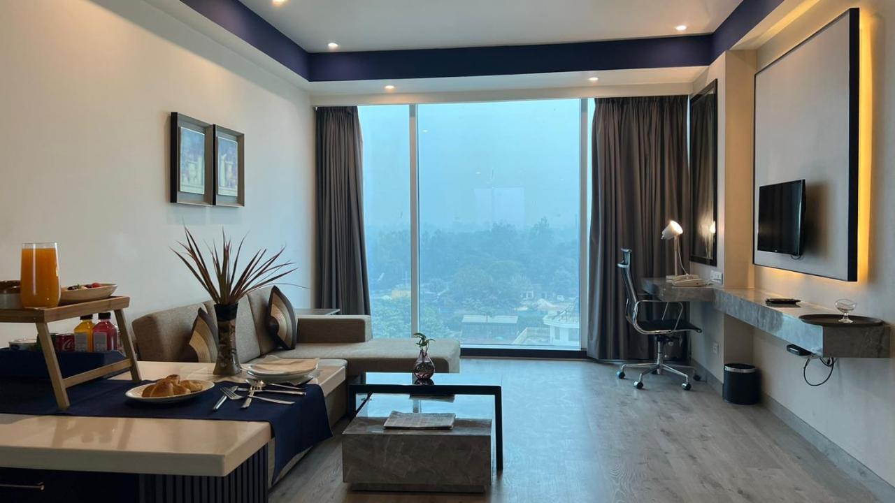 Golden Suites Gurgaon Inde Hotels Bagian luar foto