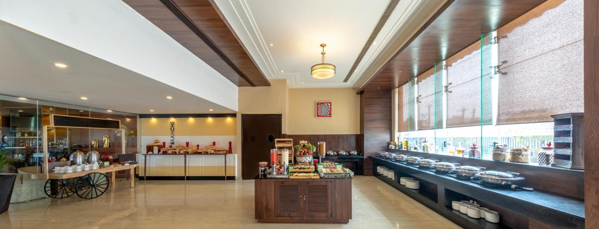 Golden Suites Gurgaon Inde Hotels Bagian luar foto