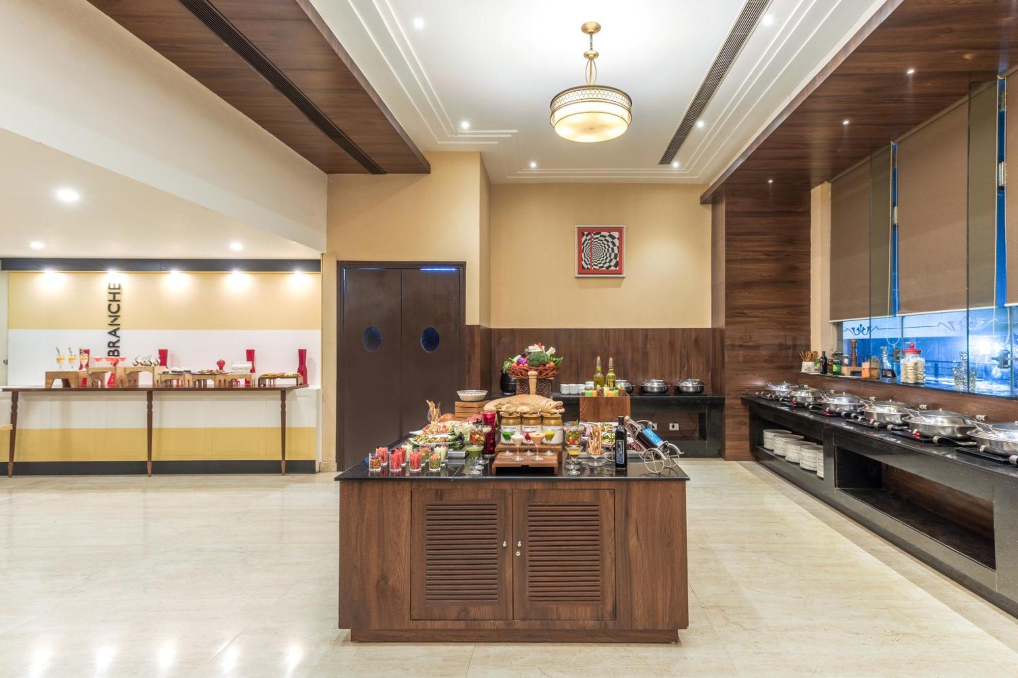 Golden Suites Gurgaon Inde Hotels Bagian luar foto