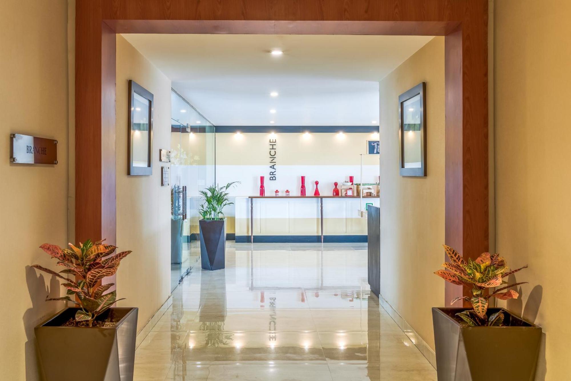 Golden Suites Gurgaon Inde Hotels Bagian luar foto