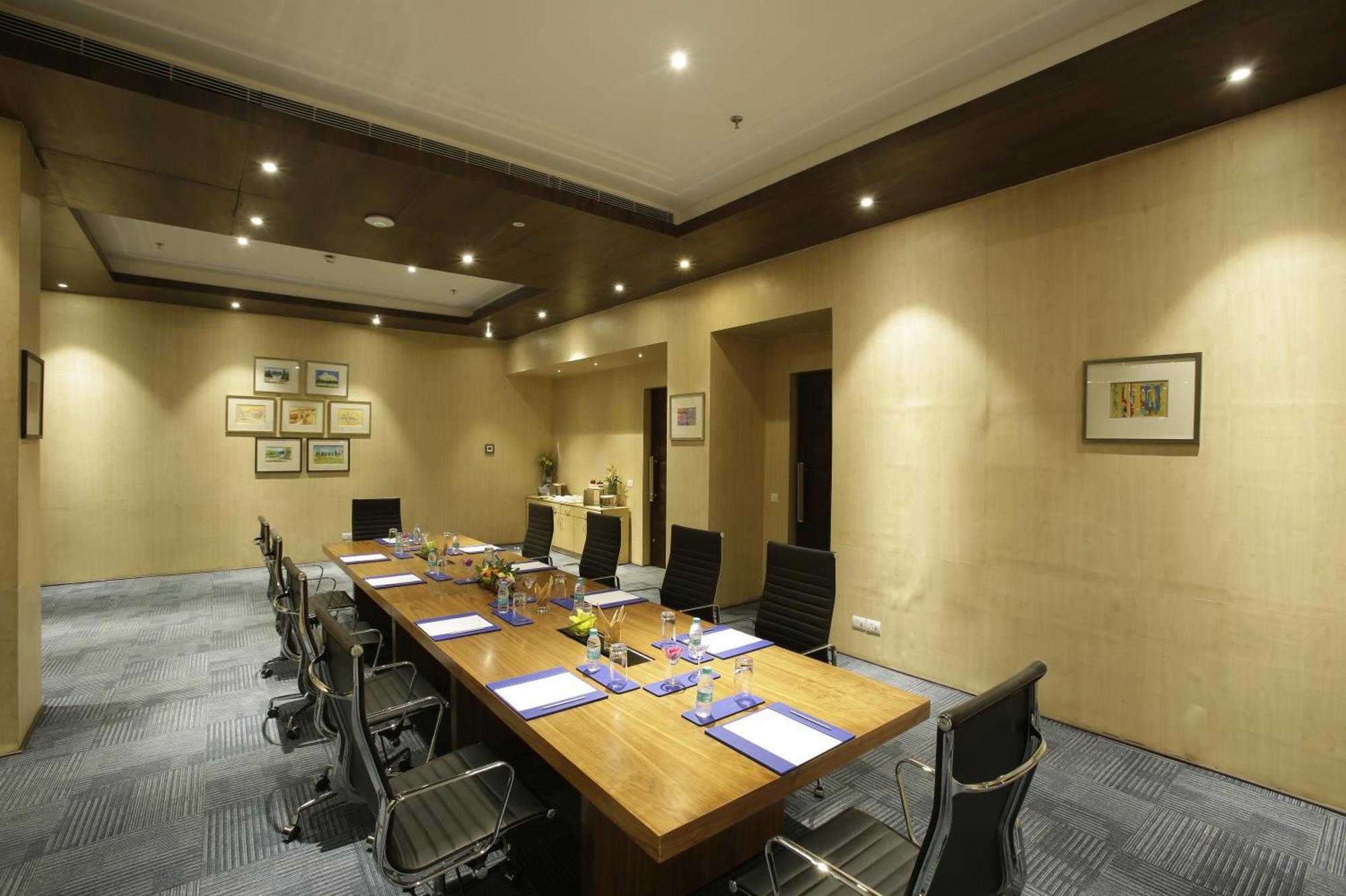 Golden Suites Gurgaon Inde Hotels Bagian luar foto