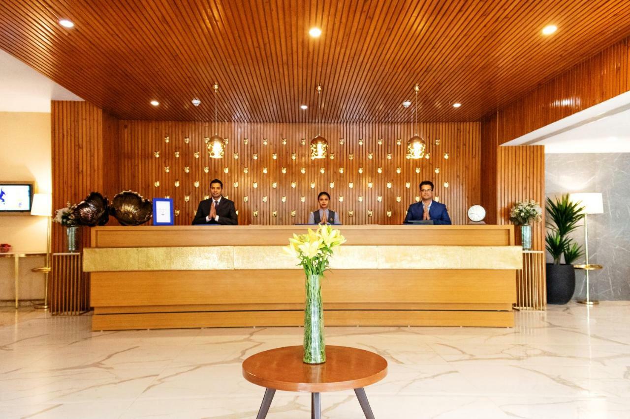 Golden Suites Gurgaon Inde Hotels Bagian luar foto