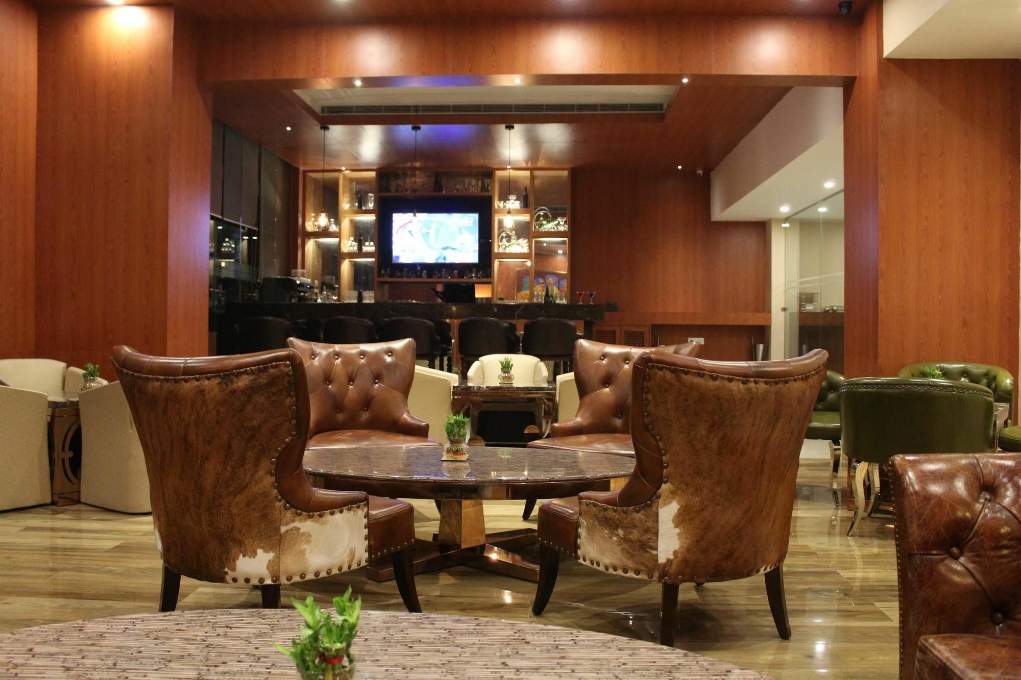 Golden Suites Gurgaon Inde Hotels Bagian luar foto